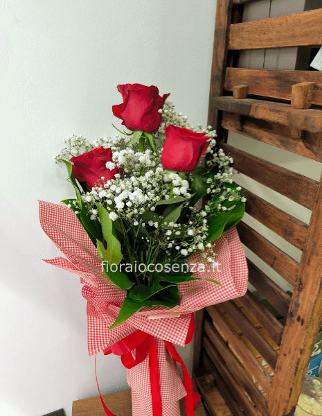 Tris rose
